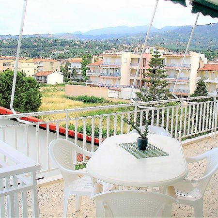 Mondo Cosseri Akrata Apartment Ngoại thất bức ảnh