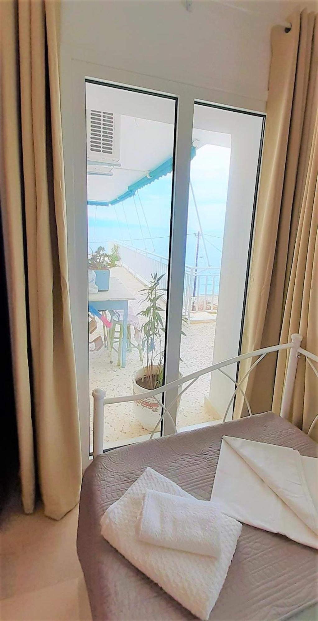 Mondo Cosseri Akrata Apartment Ngoại thất bức ảnh